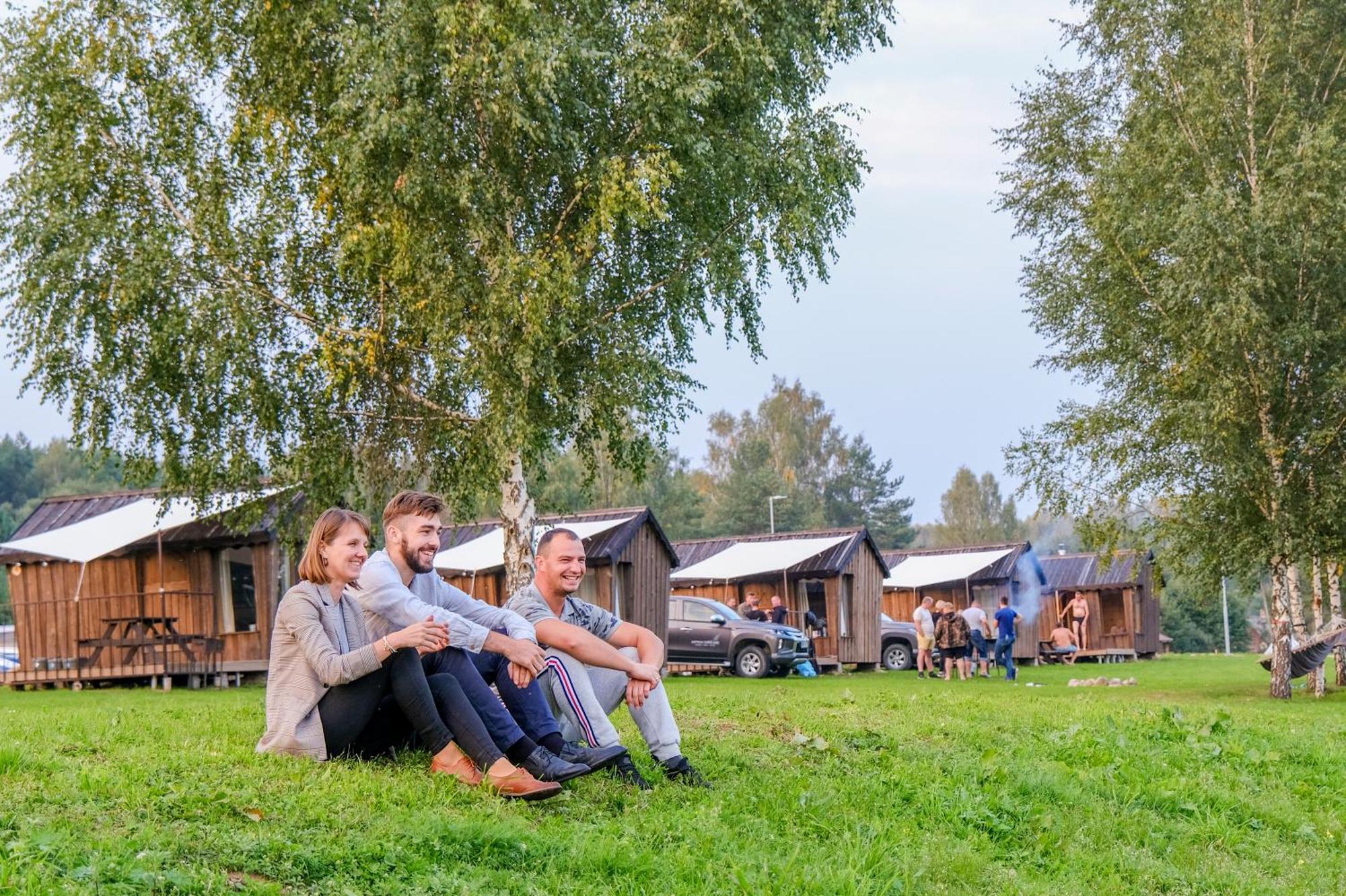Kempings Daugavas Lokos Sargeliski Экстерьер фото